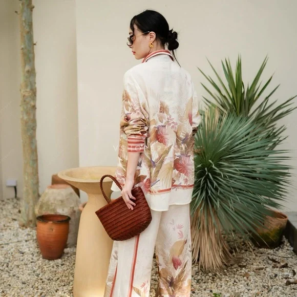 Floral Print Women’s Linen Set - Picture 3 of 9